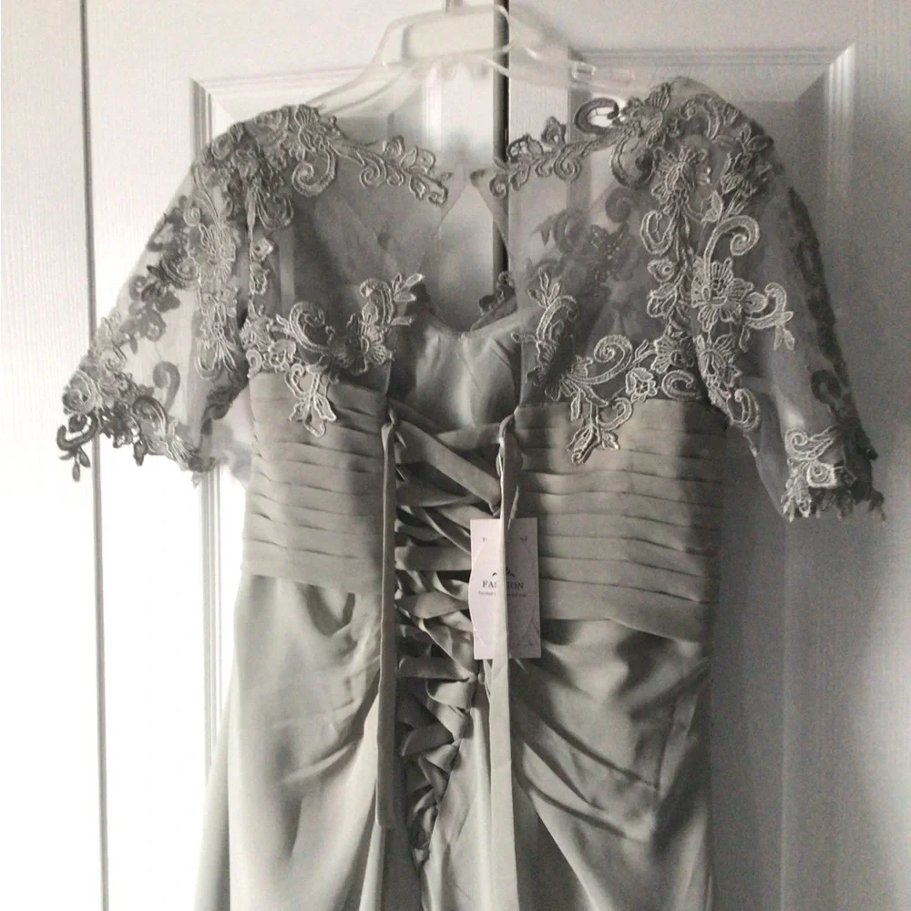 Formal Gown - Picture 5 of 8
